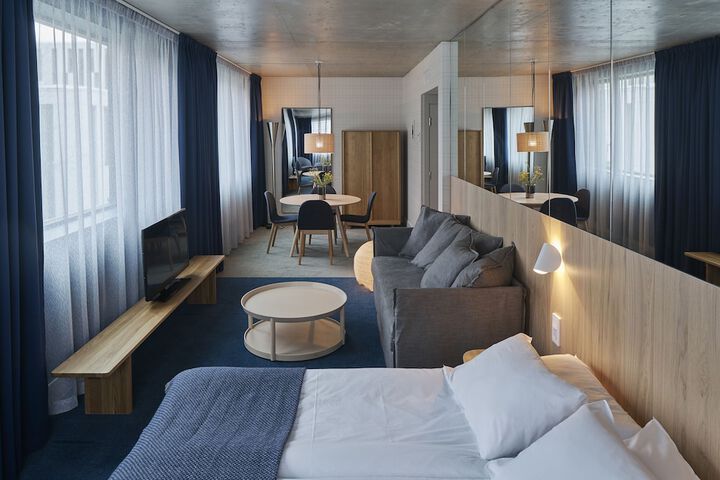 Room 26 of 54
