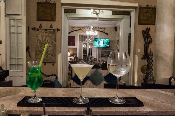Lounge 80 of 140