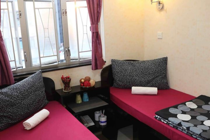 Room 20 of 48