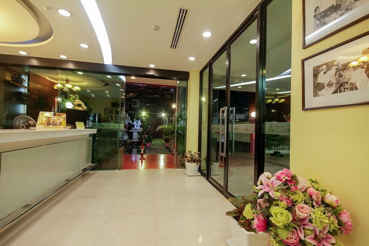 Hotel 2 of 67
