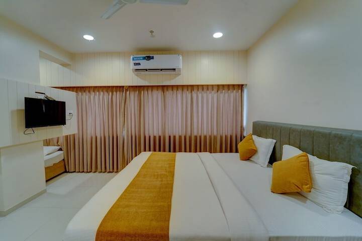 Room 8 of 21