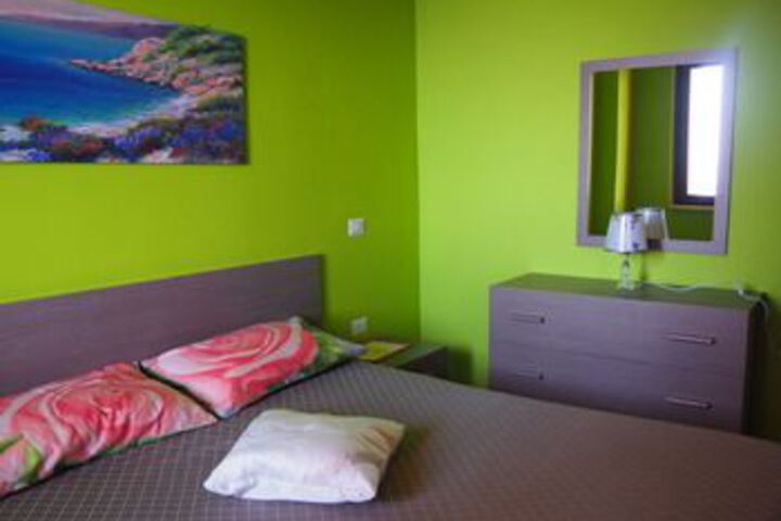Room 15 of 23