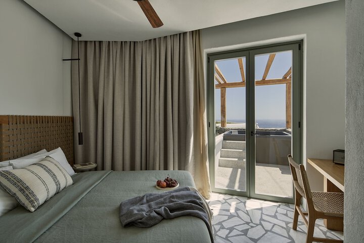 Room 15 of 64