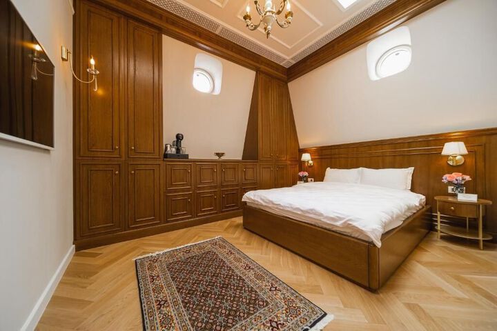 Room 28 of 37