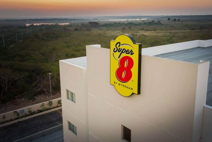 Hotel 80 of 87