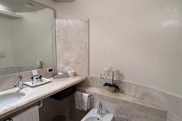 Room 254 of 290