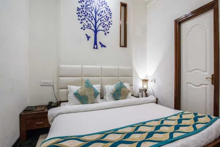 Room 5 of 20