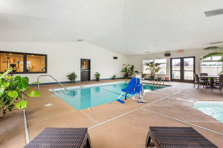 Pool image of Comfort Inn & Suites Redwood Country