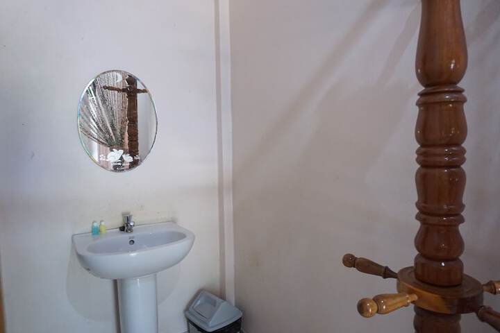 Room 15 of 35