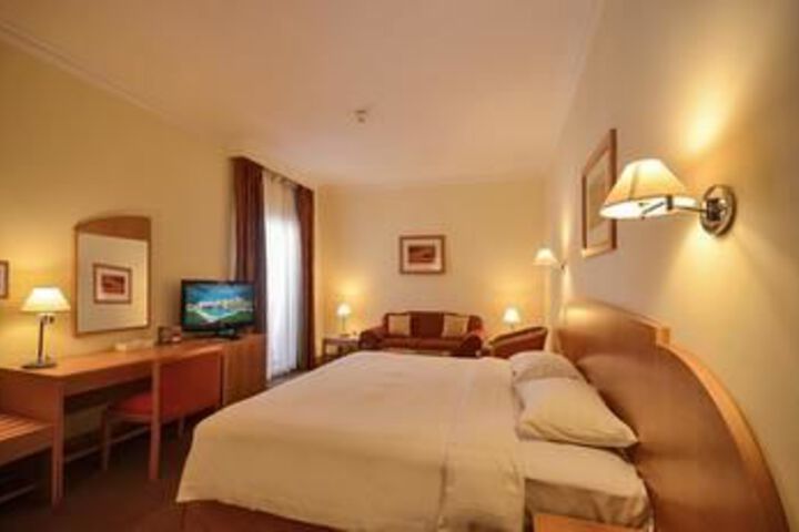 Standard Suite