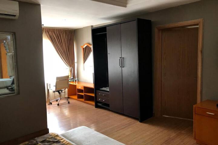 Room 19 of 57