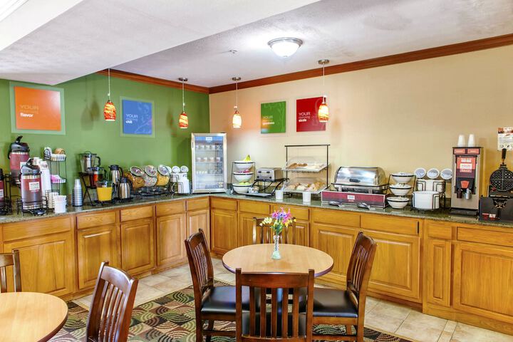 Breakfast area
