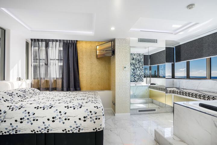 Room 2 of 133
