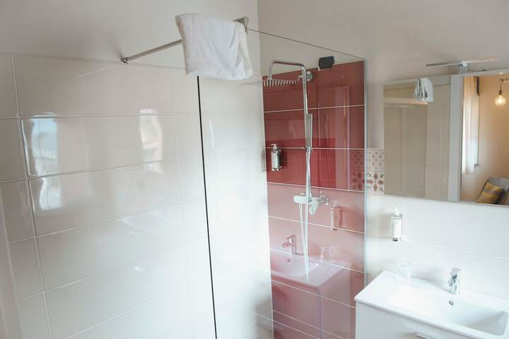 Room 40 of 57