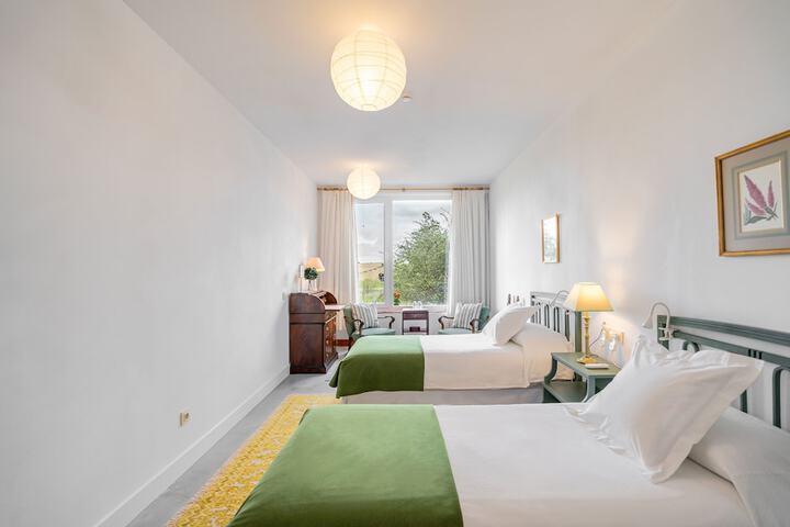 Room 10 of 62