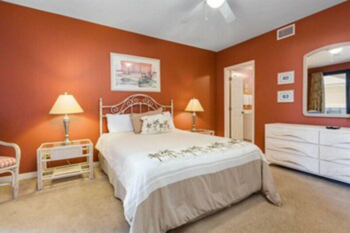 Room 145 of 148