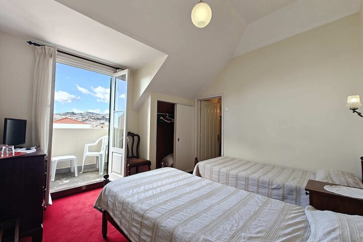 Room 60 of 141