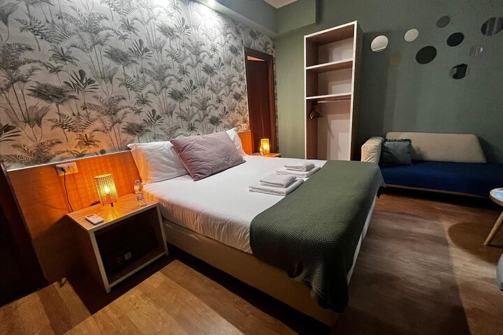 Room 20 of 37