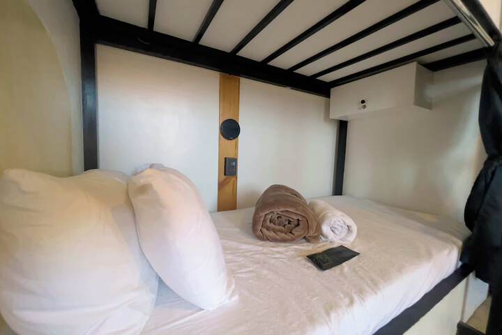 Room 14 of 45