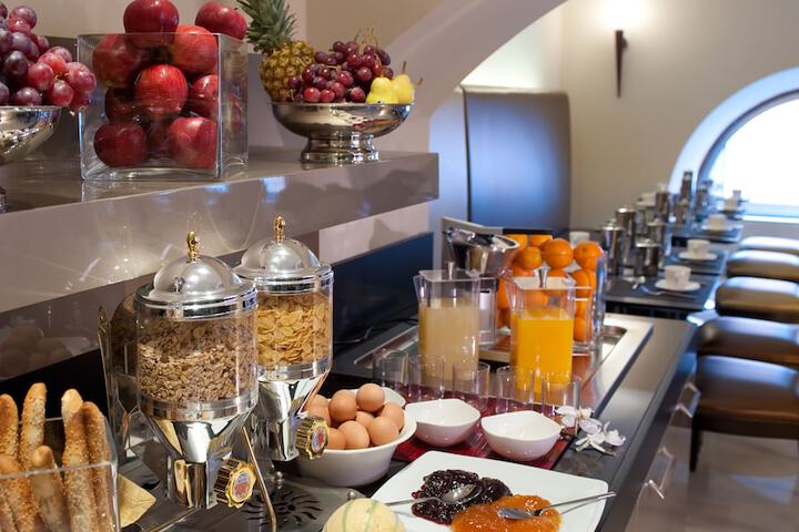 Breakfast/Coffee Service 57 of 77