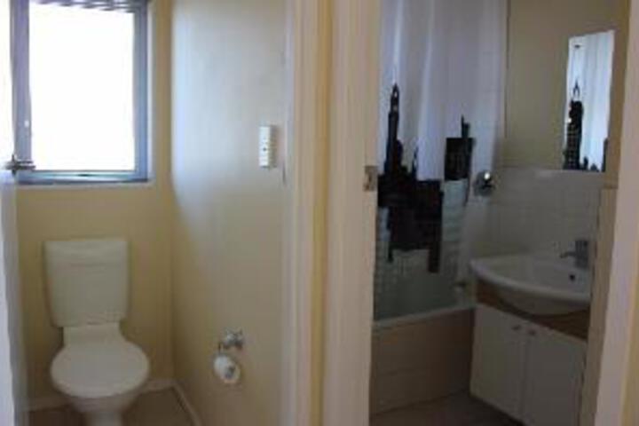 Room 8 of 15