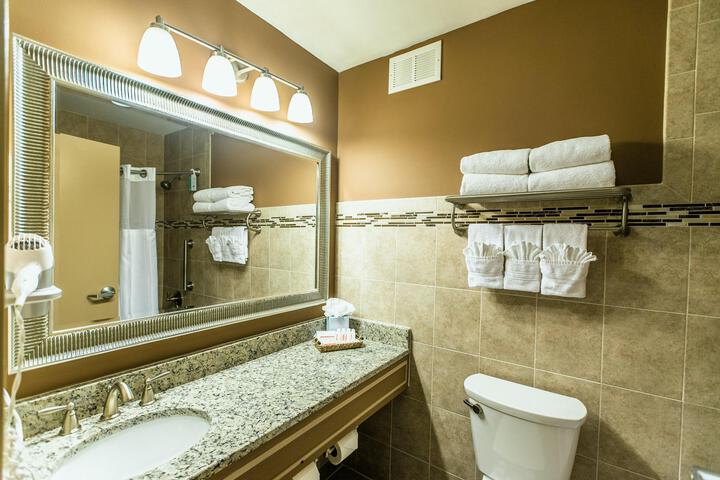 2 Double Beds (5 of 6)