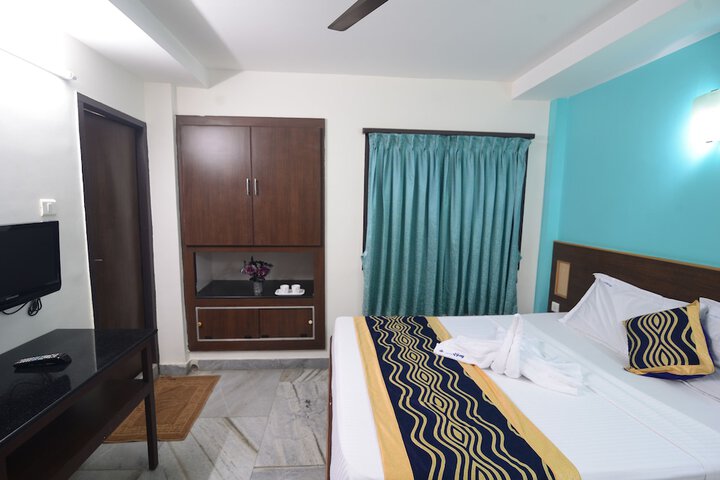 Room 7 of 17