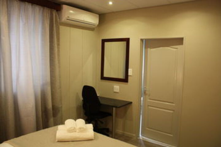 Room 16 of 53