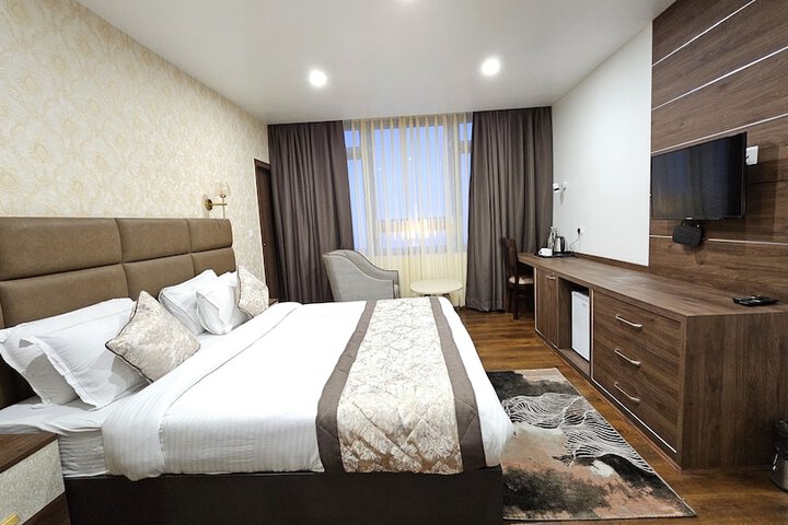 Room 22 of 62