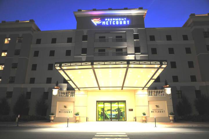 Exterior of Peermont Metcourt at Emperors Palace