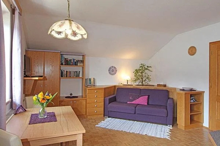 Room 3 of 8