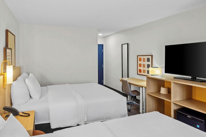 Room 15 of 30