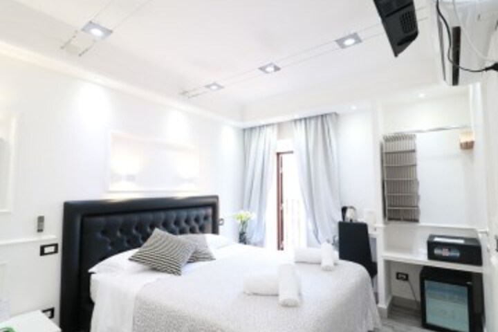 Room 17 of 82