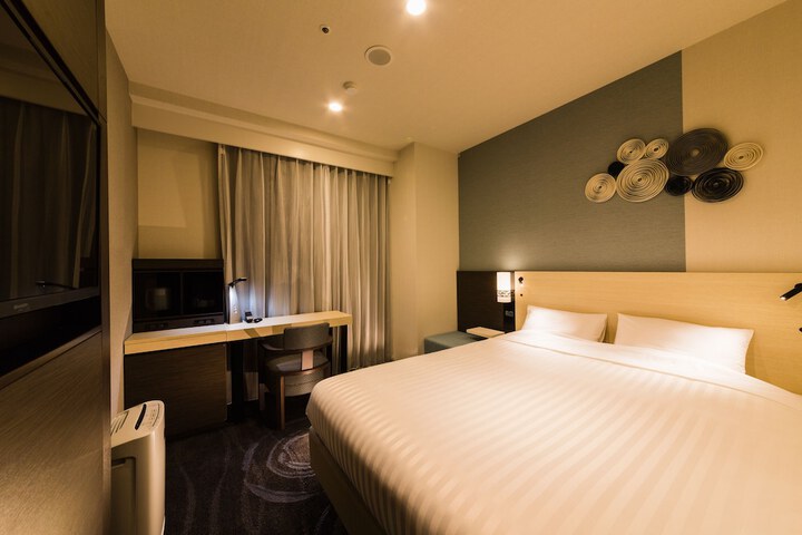 Room 6 of 29