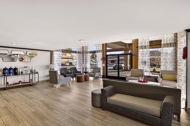 Hotel Lobby