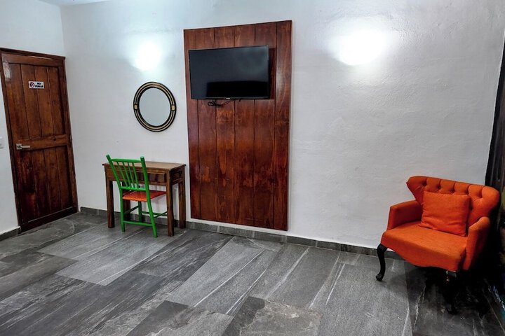 Room 34 of 119