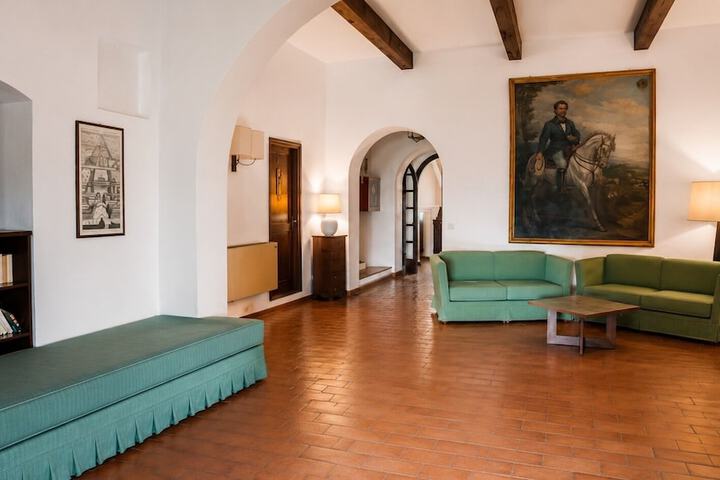 Guest Lobby