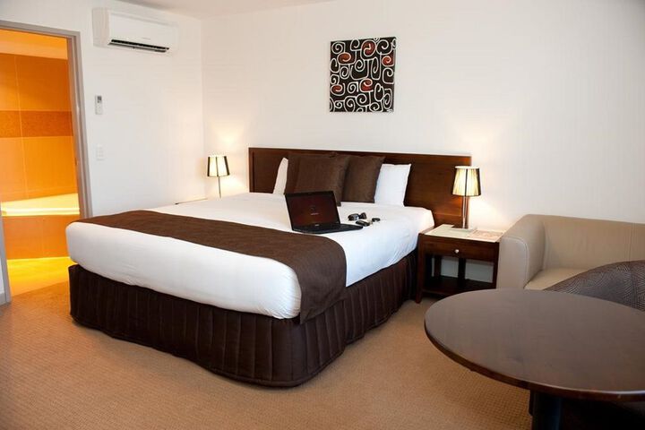 Room 9 of 20