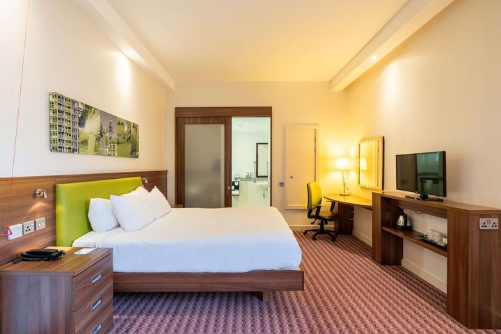 Room 20 of 64