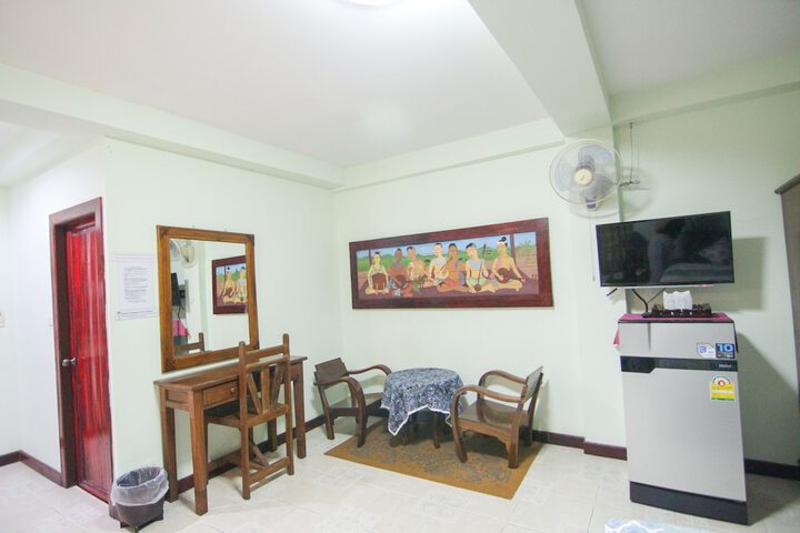Room 35 of 86