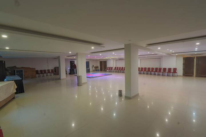 Business Center 49 of 59