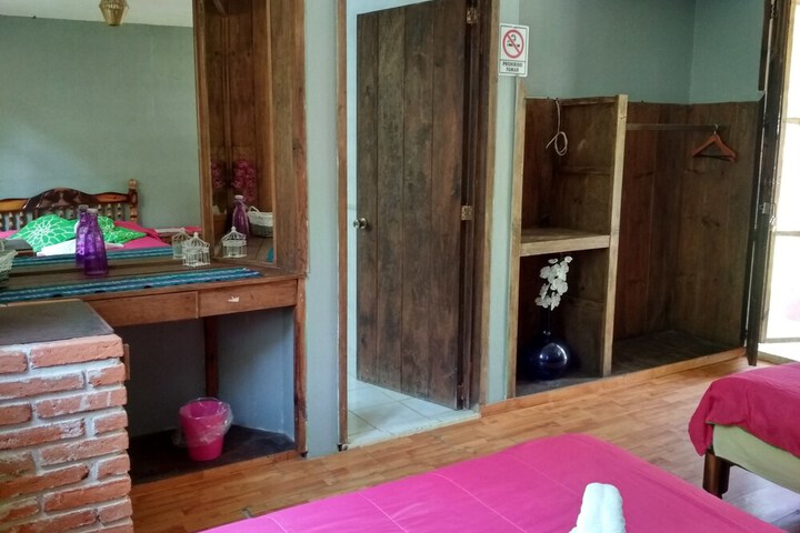 Room 13 of 105