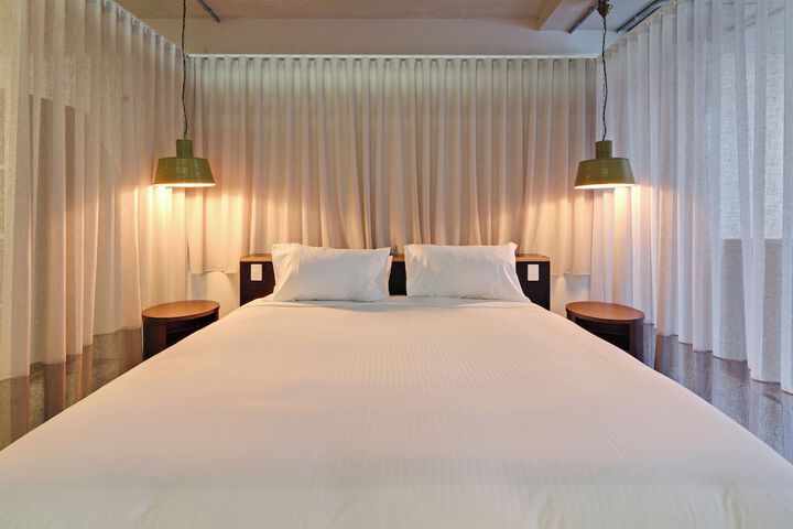 Room 70 of 308