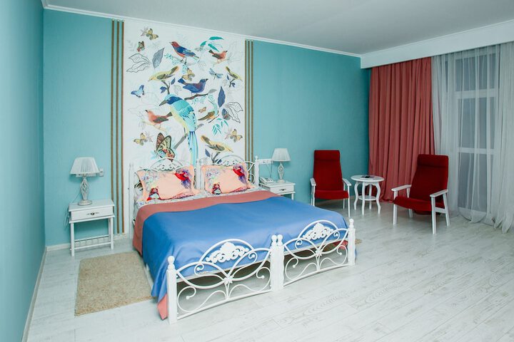 Room 3 of 42