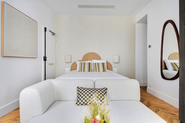 Room 22 of 28