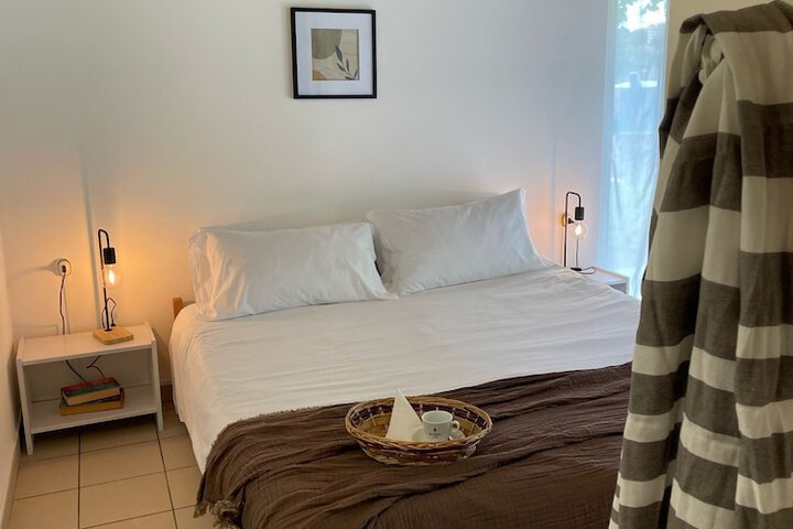 Room 8 of 24