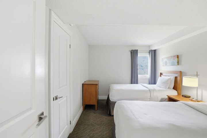 Room 130 of 457