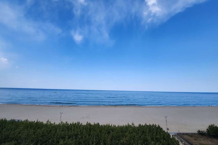 Beach 36 of 45