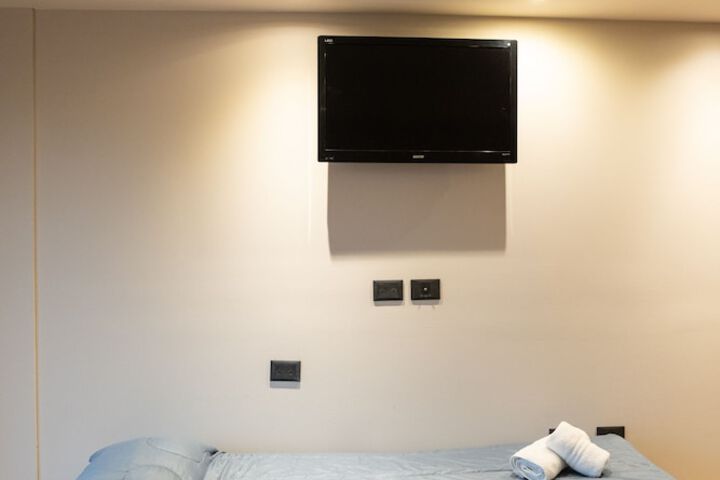 Room 30 of 76