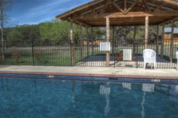 Pool 121 of 148